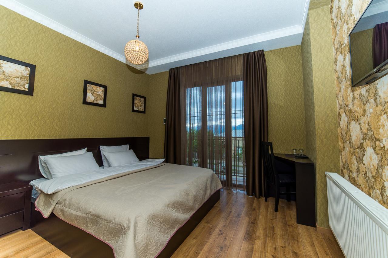 Hotel New Телави Экстерьер фото