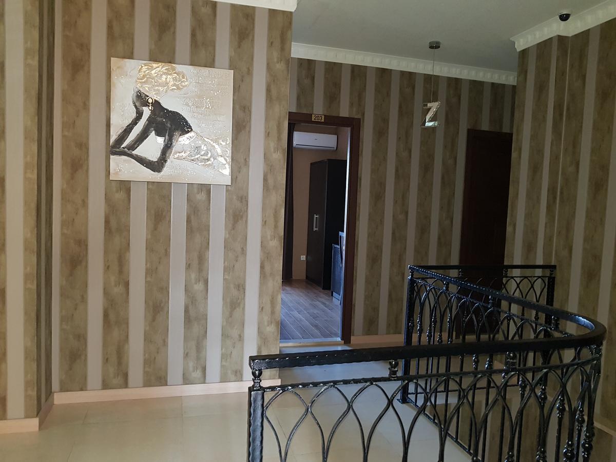 Hotel New Телави Экстерьер фото